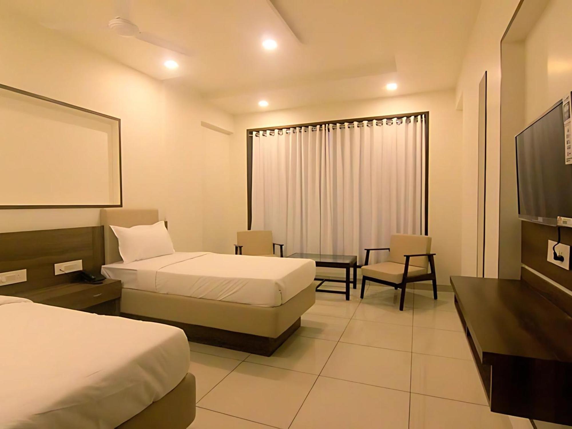 Srijan Inn Ābu Road Extérieur photo